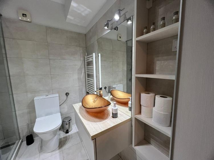 Apartament cu 2 camere decomandat, mobilat în Mărăști