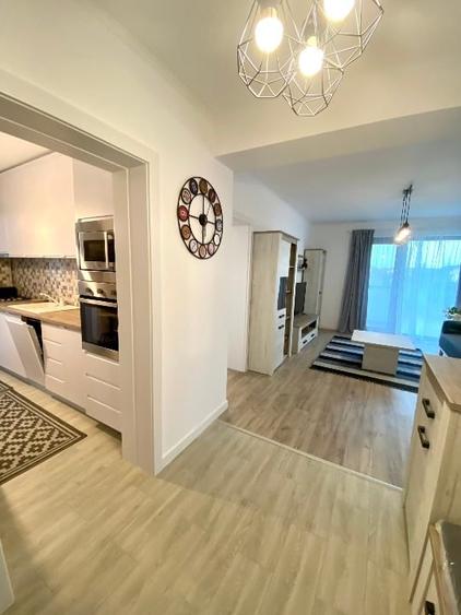 Apartament cu 3 camere decomandat, mobilat în Albert