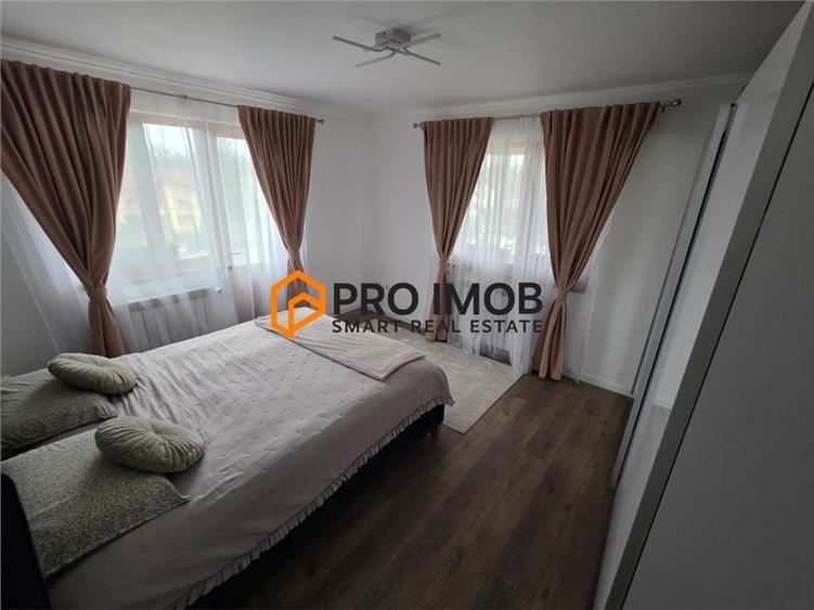 Apartament cu 4 camere decomandat, mobilat în Petrești