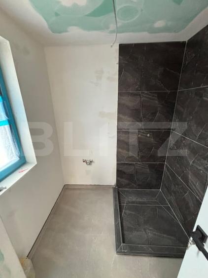 Casă individuală cu 4 camere cu Canalizare în Sânpetru