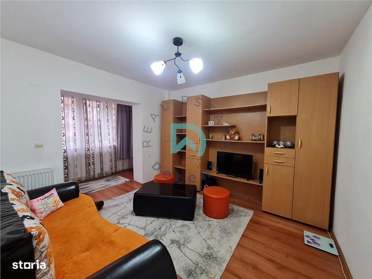 Apartament cu 2 camere decomandat, mobilat în Valea Cetății