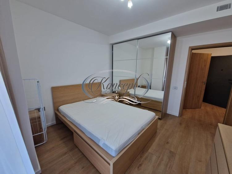 Apartament cu 2 camere semidecomandat, mobilat în Iris