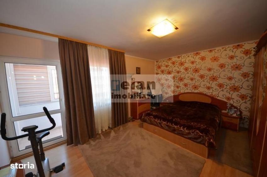 Casă cu 4 camere în Aviației