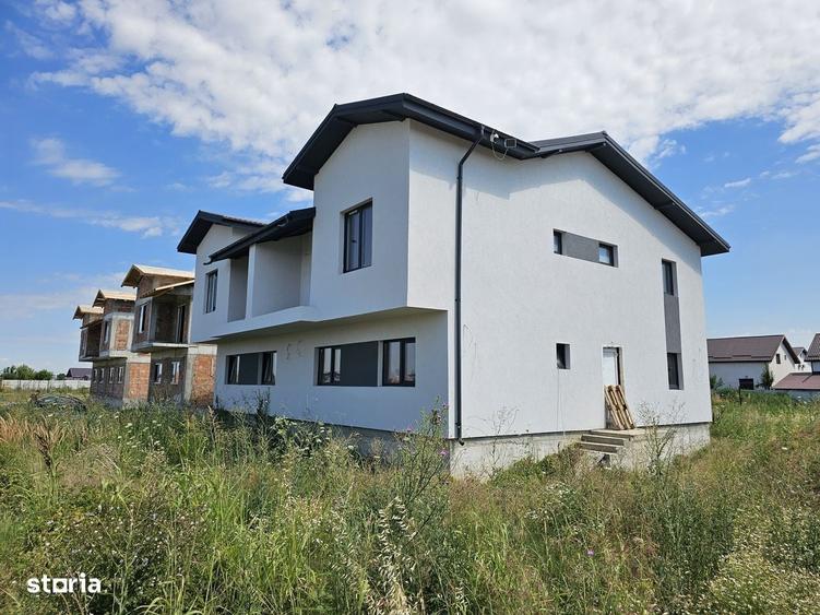 Casă cu 4 camere în Central