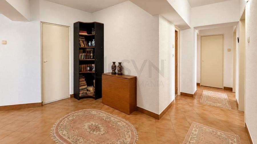 Apartament cu 4 camere decomandat, mobilat în Cișmigiu