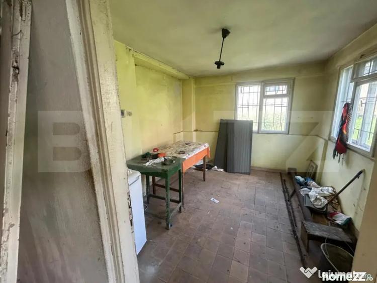 Casă cu 3 camere cu Teren 1111 Mp în Central