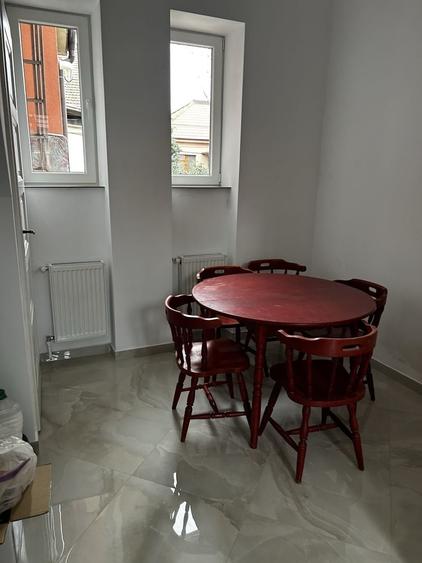 Casă cu 3 camere în Ultracentral