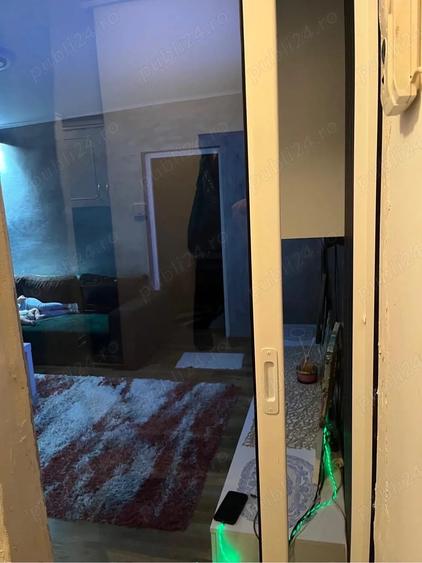 Apartament cu 2 camere semidecomandat în Giurgiului