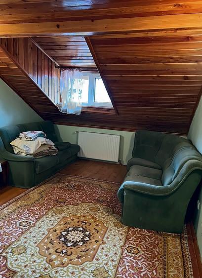Duplex cu 10 camere cu Teren 400 Mp în Bușteni