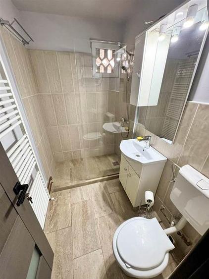 Apartament cu 2 camere semidecomandat în Cornișa