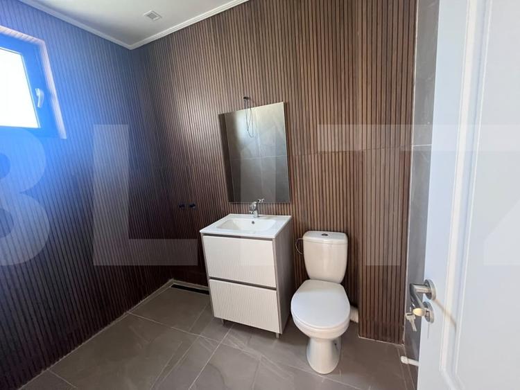 Casă individuală cu 4 camere cu Teren 296 Mp în Malu Mare