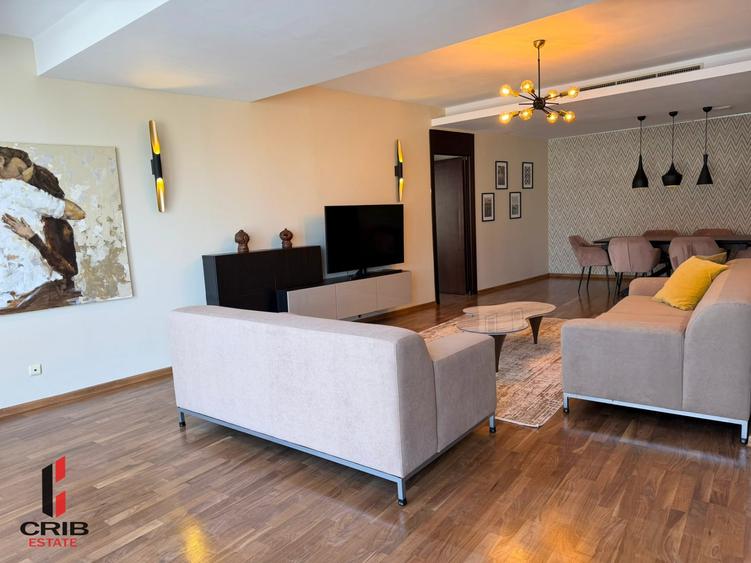 Apartament cu 3 camere decomandat, mobilat în Iancu Nicolae