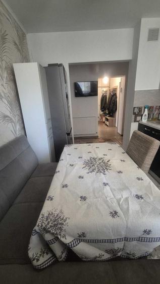 Apartament cu 2 camere decomandat în Exterior Vest