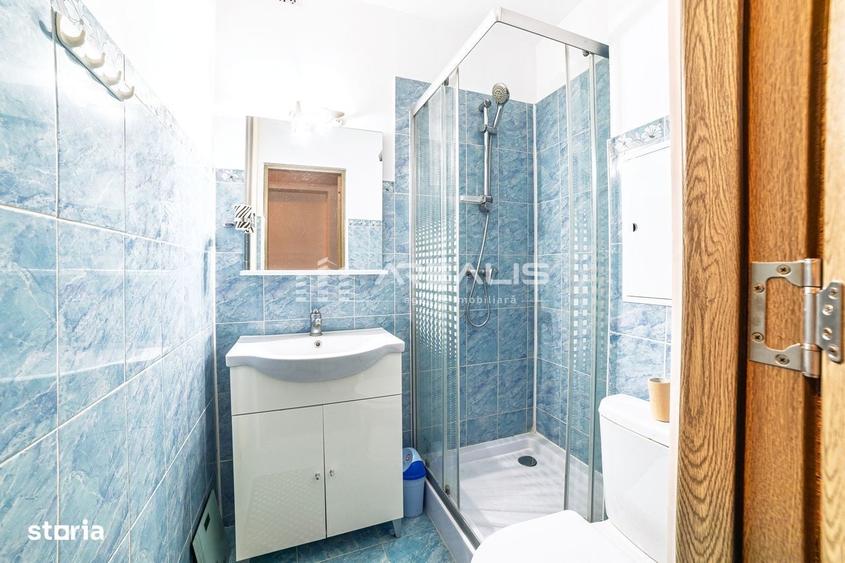 Apartament cu 3 camere în Polivalentă