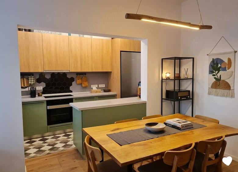 Apartament cu 3 camere decomandat în Medicină