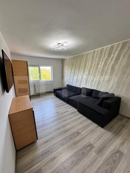 Apartament de vanzare 2 camere, 50 mp, zona Siderurgistilor - 2