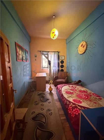 Apartament cu 2 camere semidecomandat în Broșteni
