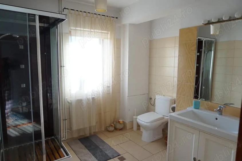 Casă cu 3 camere cu Teren 1000 Mp în Central
