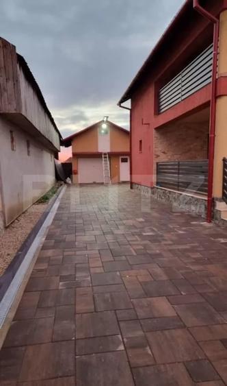 Casă individuală cu 6 camere cu Canalizare în Darova