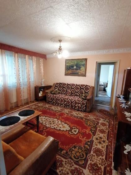 Apartament cu 2 camere semidecomandat în Școlilor