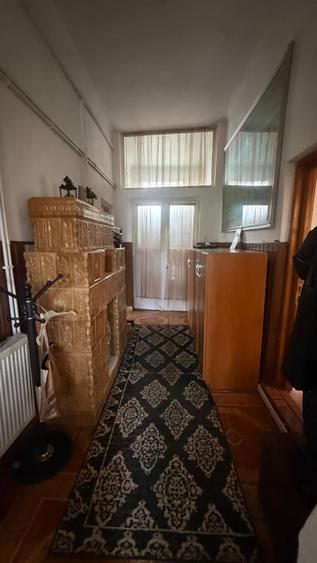 Casă individuală cu 3 camere cu Canalizare în Central
