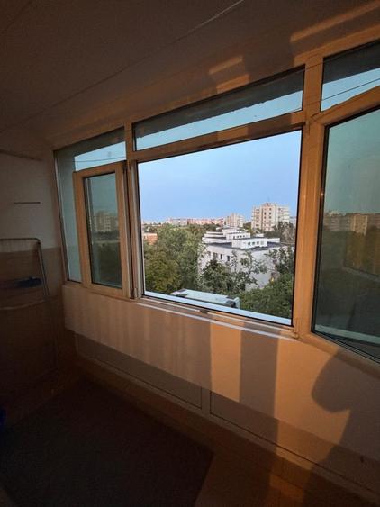 Apartament cu 2 camere decomandat în Titan