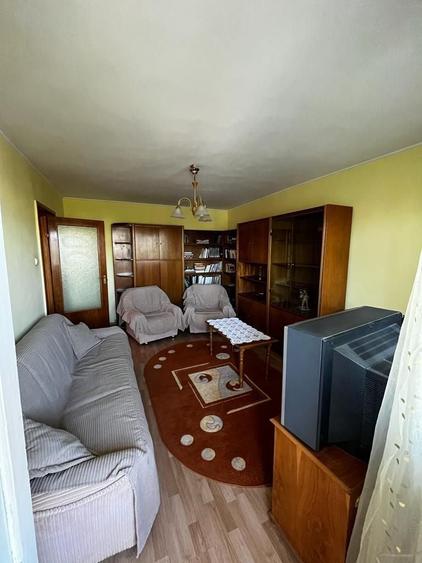 Apartament cu 3 camere decomandat, mobilat în Tomis Nord