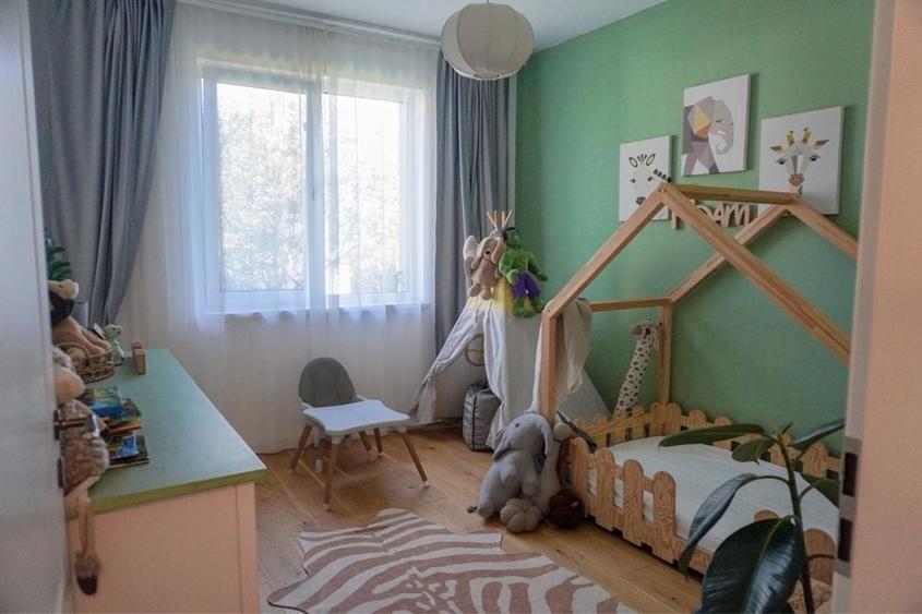 Casă cu 4 camere în Corbeanca