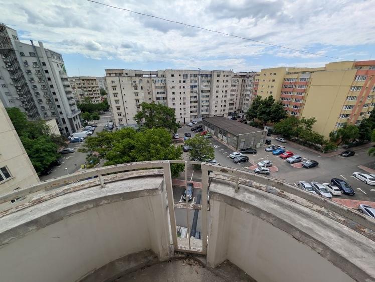 Garsonieră decomandată în Muncii