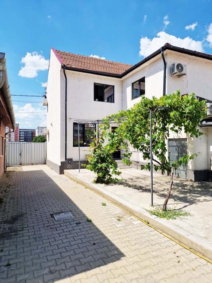 Spațiu comercial, de 15 mp, în Decebal