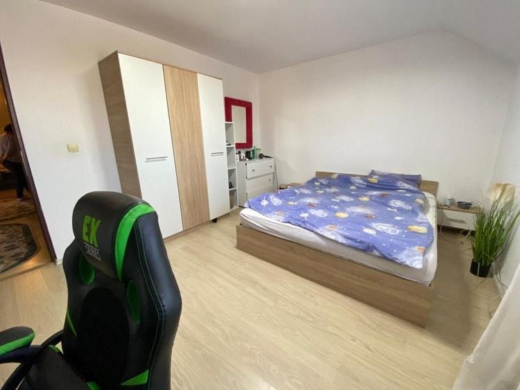Casă individuală cu 5 camere cu Canalizare în Șelimbăr