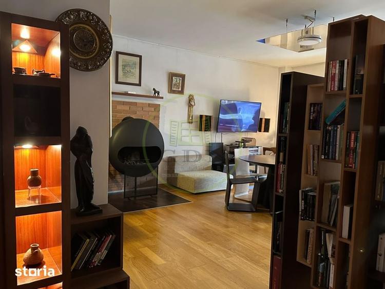 Apartament cu 3 camere, mobilat în Clăbucet