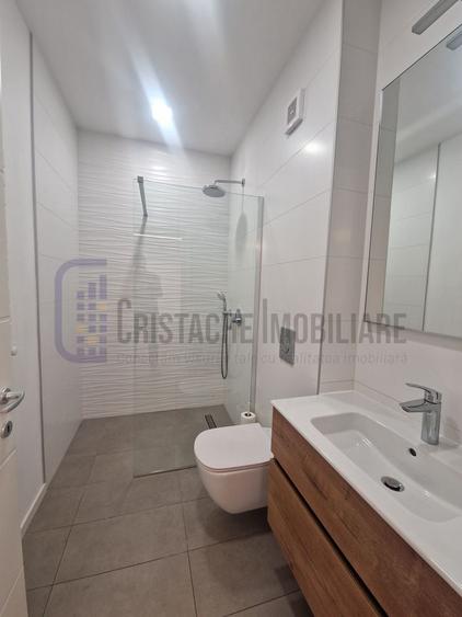 Apartament cu 4 camere semidecomandat, mobilat în Unirii