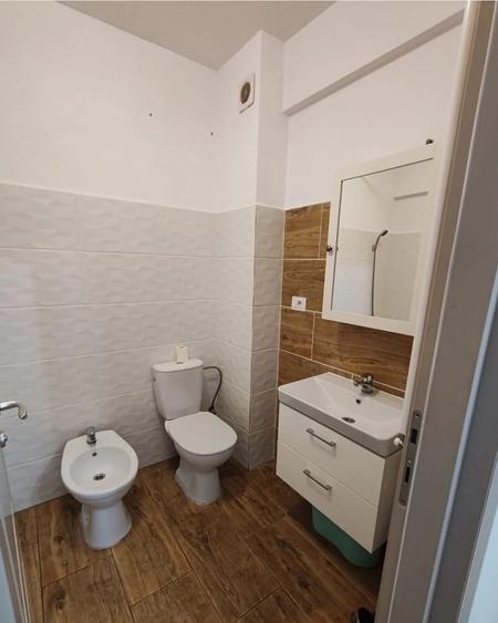 Apartament cu 2 camere semidecomandat în Nicolina