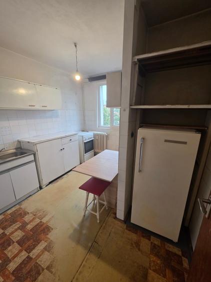 Apartament cu 2 camere decomandat în 1 Decembrie 1918