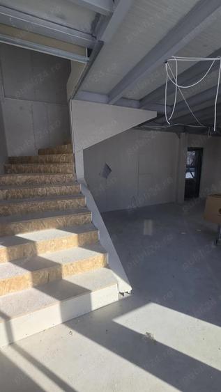 Spațiu comercial, de 600 mp, în Albota