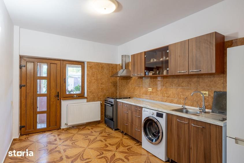 Casă cu 5 camere cu Teren 1163 Mp în Cornetu