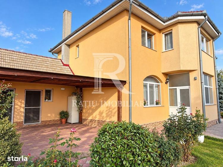 Casă cu 4 camere în Rontău