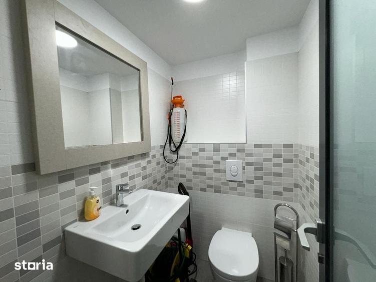 Apartament cu 3 camere decomandat în Exterior Vest