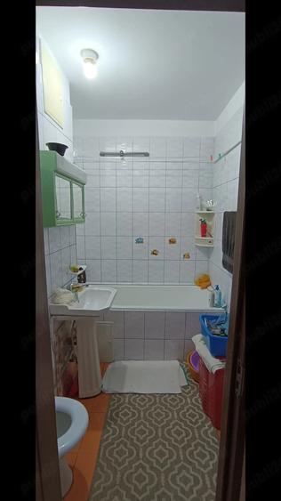 Apartament cu 3 camere decomandat în Doamna Ghica