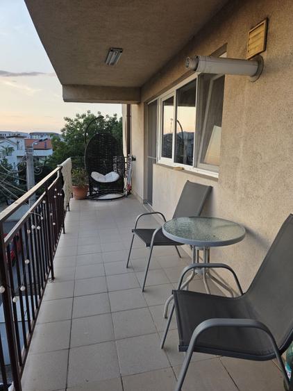 Apartament cu 2 camere decomandat în Drumul Taberei