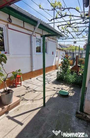 Casă cu 3 camere cu Teren 281 Mp în Central
