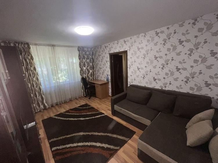 Apartament cu 2 camere nedecomandat în Milcov
