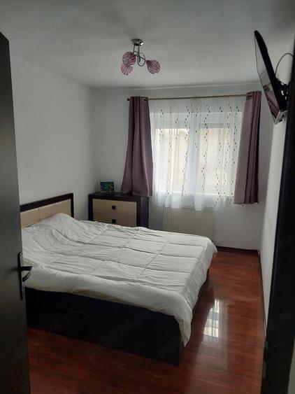 Apartament cu 2 camere decomandat în Pârneava