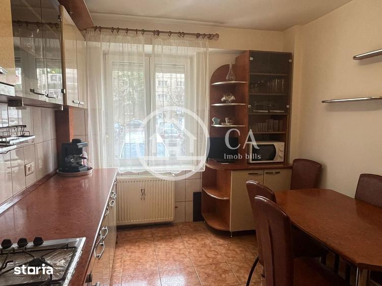 Apartament cu 3 camere decomandat în Decebal