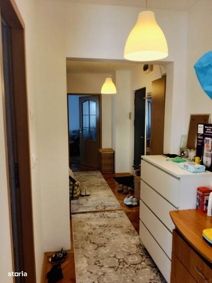 Apartament cu 2 camere decomandat în Turnișor