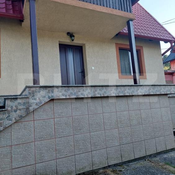 Casă individuală cu 3 camere cu Teren 476 Mp în Vatra Dornei