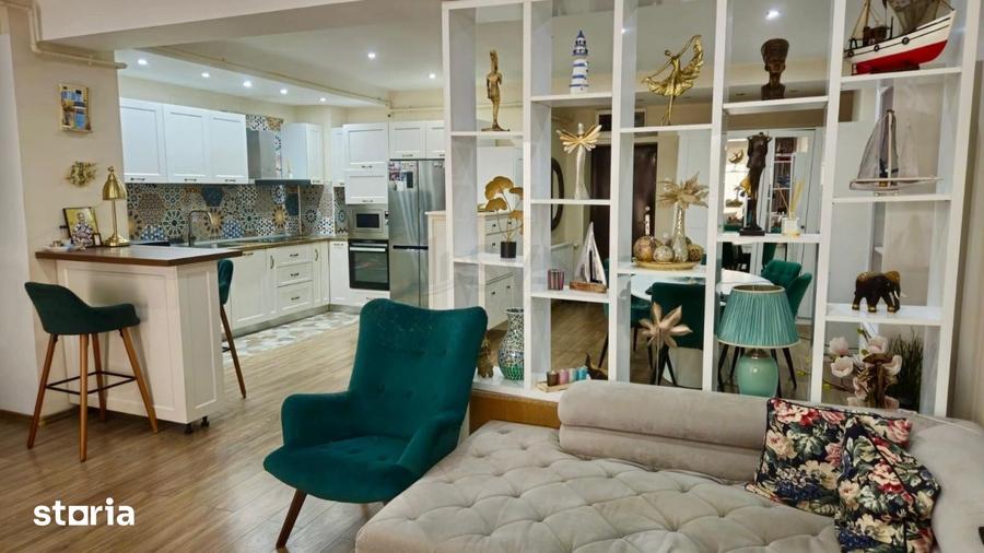 Apartament cu 4 camere decomandat în Central