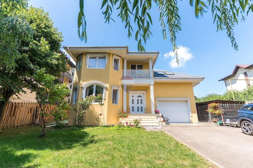Casă cu 5 camere cu Teren 869 Mp în Bucium