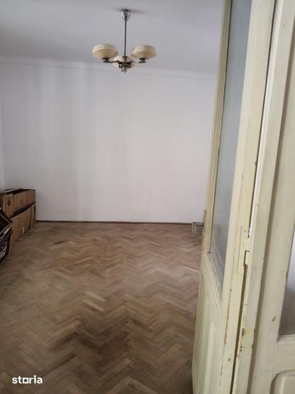 Casă cu 3 camere cu Teren 191 Mp în 23 August